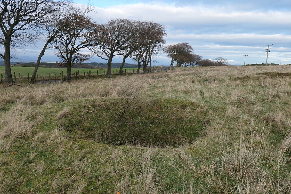 cairnpapple holes 4